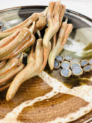 Onbekend - Studio Pottery Okra Centrepiece kaufen? Bieten Sie von 60!
