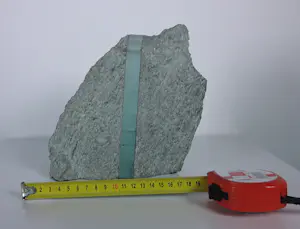 Onbekend - Beeld van steen en glas, Abstracte vorm kopen? Bied vanaf 50!