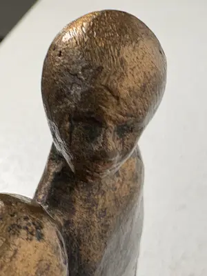 Willem van der Velden - Zwaar bronzen beeld, drie mannen kopen? Bied vanaf 80!