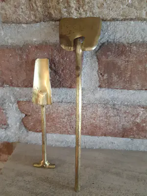 Daniel D'Haeseleer - Kruiwagen met 2 spades kopen? Bied vanaf 30!