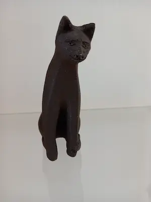 Daniëlle Orelio - Zittende poes kopen? Bied vanaf 1!