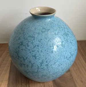 Onbekend - Kristallijne Kunstaardewerken vaasje kopen? Bied vanaf 20!