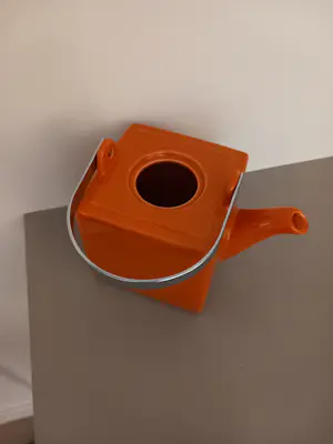 Onbekend - Theepot , vierkant en oranje kopen? Bied vanaf 20!