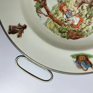 Firma Regout & Co - Warmhoudbord Roodkapje kopen? Bied vanaf 20!