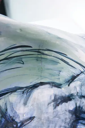 Keramiek overige - Handbeschilderde & vrij gevormde schaal van keramiek met naaktfiguur kopen? Bied vanaf 50!