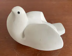 Onbekend - Gestileerde biscuit porseleinen figuur van een duif kopen? Bied vanaf 10!