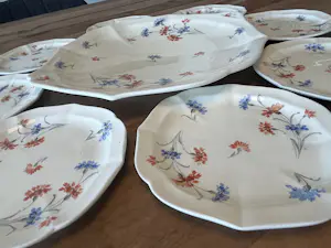Societe Ceramique - Serveerset - 1939 - 1 grote en 8 kleine borden kaufen? Bieten Sie von 90!