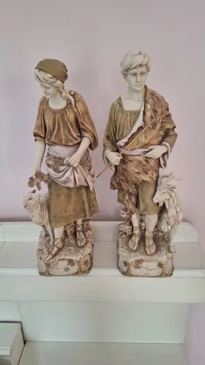 AcheterRoyal Dux - Herder & Herderin? Enchérissez de 300!