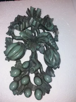 Onbekend - 2 x rijkelijk uitgesneden wanddecoratie met een granaat appelstruik kopen? Bied vanaf 35!