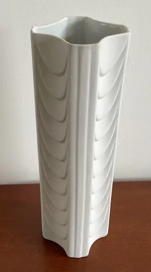 Keramiek overige - PMR Jaeger & Co - Op Art biscuit porseleinen vaas model 1139/2 kopen? Bied vanaf 20!