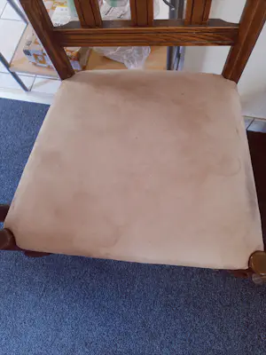 Onbekend - Antieke tafel met stoelen, nieuwe bekleding kopen? Bied vanaf 50!