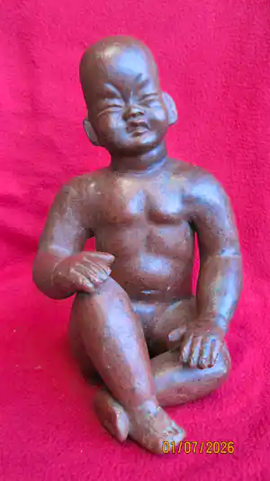 Buy Onbekend - Zittende figuur.? Bid from 50!