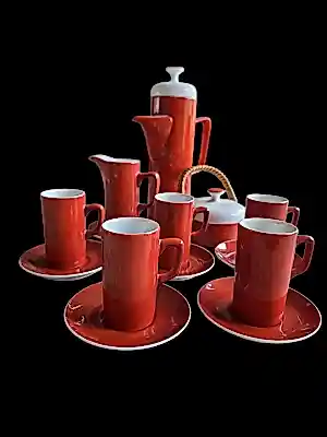 AcheterLagardo Tackett - Iconisch koffie/mokka servies? Enchérissez de 45!