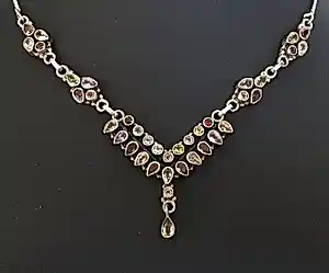 AcheterMultisteen collier, sterling zilver. Granaat, amethyst, citrien, peridoot.? Enchérissez de 125!