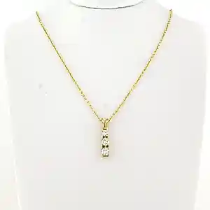 Buy 14k gouden collier en hanger bezet met briljant geslepen diamanten tot. 0.86ct? Bid from 525!