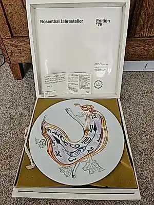 AcheterSalvador Dali - Rosenthal Jahresteller 1976? Enchérissez de 195!