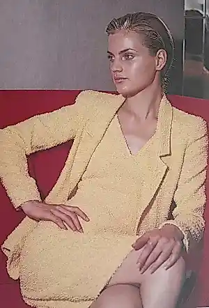 AcheterKarl Lagerfeld - Fotolitho Guinevere van Seenus Karl Lagerfeld Chanel Fotolitho 1996? Enchérissez de 50!