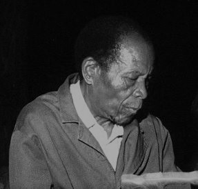 Henry Munyaradzi (1931-1998)