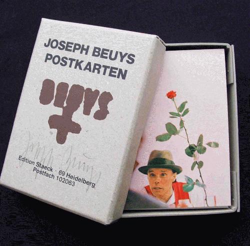 Joseph Beuys - JOSEPH BEUYS ALLE POSTKARTEN SIGNIERT verkocht voor € 189!