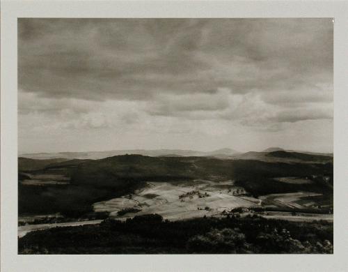 August Sander - LANDSCHAFT, Fotografie aus dem Nachlass, signiert und gestempelt verkocht voor € 115!