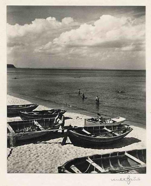 Max Baur - RÜGEN - Strandbild mit BOOT - Handsignierte Fotographie des MEISTERs der Photographischen MODERNE verkocht voor € 39!