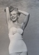 Andre Dienes de - Silver-Gelatine Print, schwarz-weiß Fotografie, Aufnahme aus dem Jahr 1949 - Marilyn Monroe verkocht voor € 280!