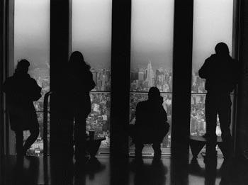 Barbara Klemm - World Trade Center, 1992, Fotografie, signiert, mit einem Text von P.Nádas, ebenfalls signiert verkocht voor € 150!