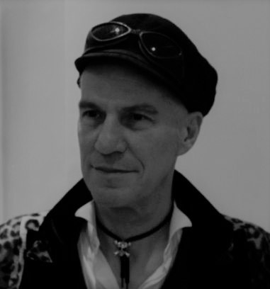 Denis Sire (1953-2019)