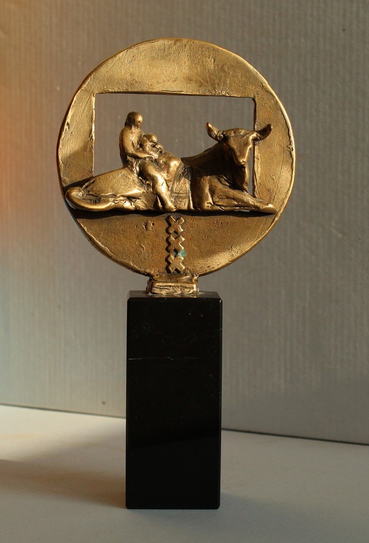 Eric Claus: Bronzen beeld, Europa en de stier verkocht voor € 395!