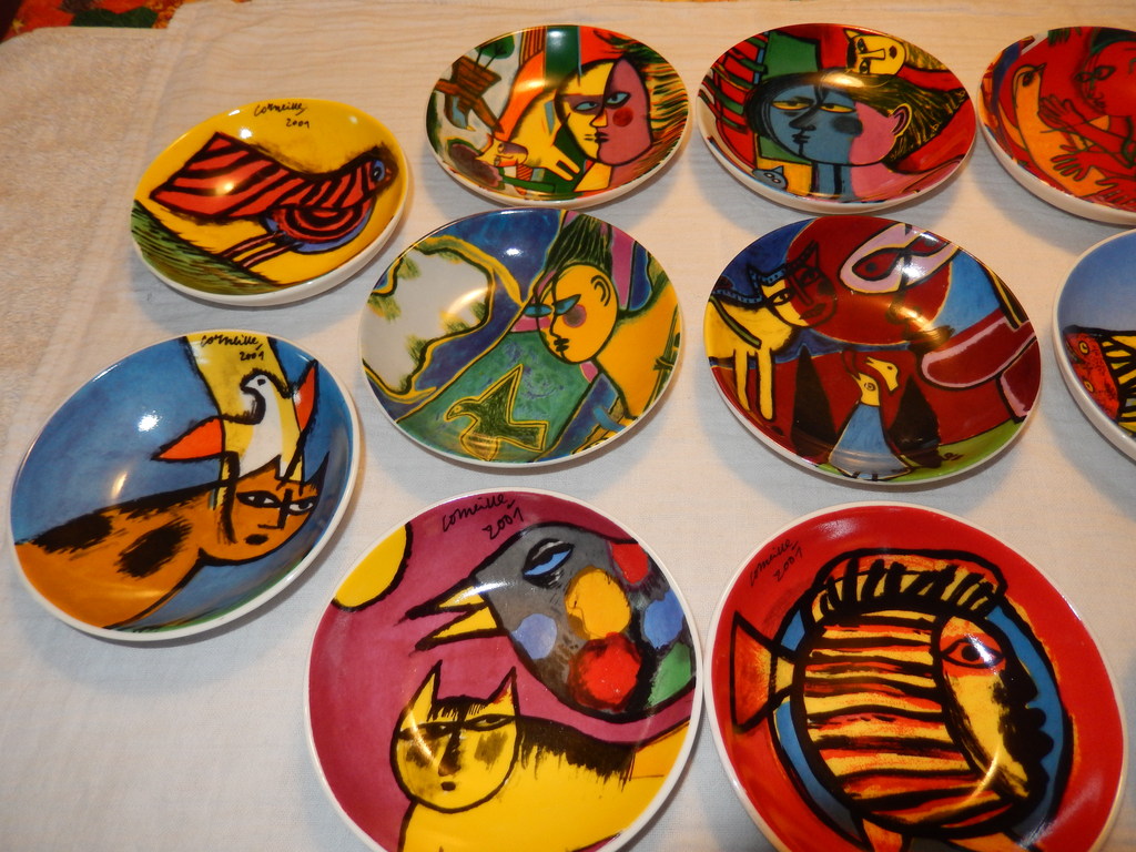 Corneille, 11 verschillende schaaltjes kopen? Bied vanaf 1!