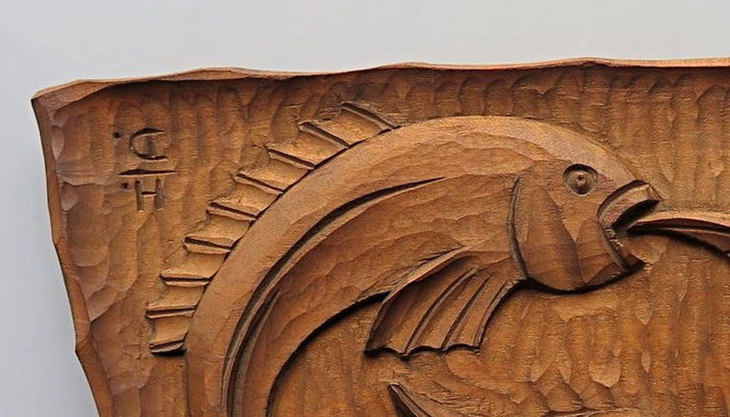 Houten wandsculpture - "Drie spelende Stekelbaarsjes" - gesigneerd - 70-er jaren kopen? Bied vanaf 1!