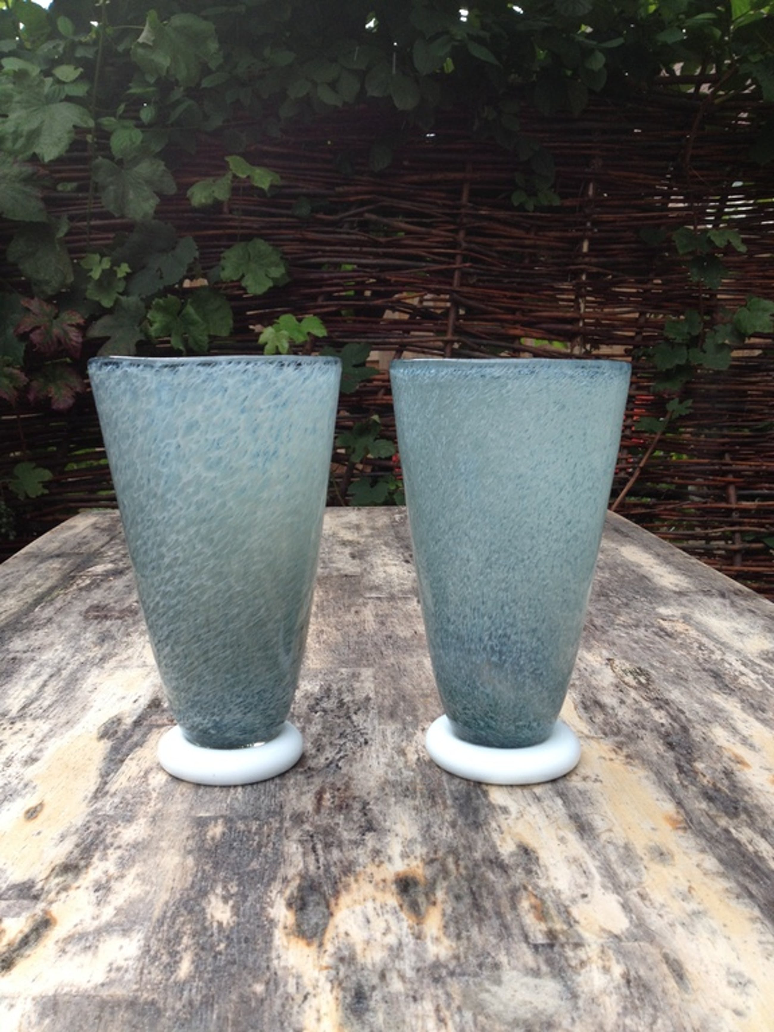 Set Van 2 Witte Hartvormige Keramische Vazen, 21cm En 17,5cm