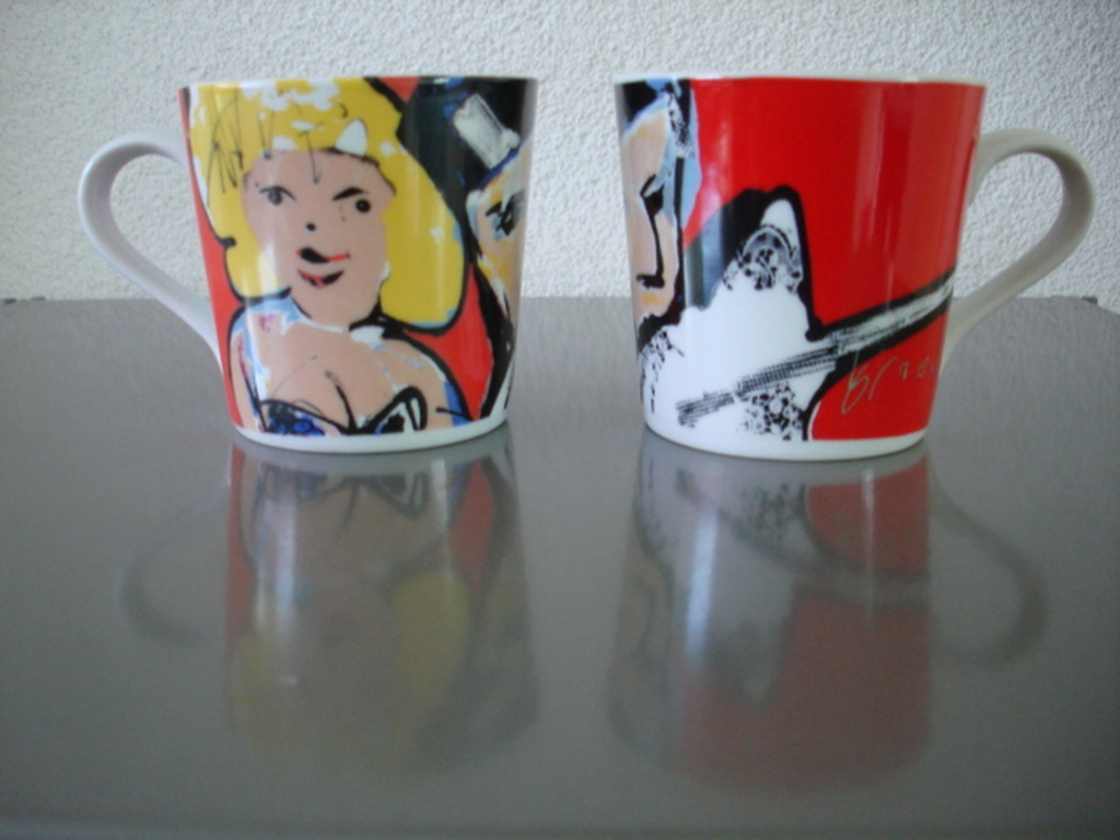 Herman Brood, vier porseleinen koppen kopen? Bied vanaf 15!