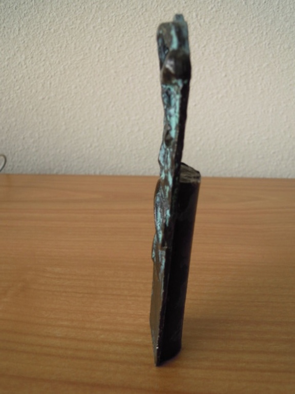 Massief bronzen beeldje - niet gesigneerd 14 cm hoog. kopen? Bied vanaf 35!