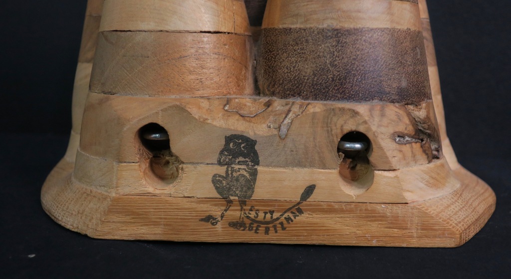 Esty Gertzman: Houten sculptuur, Mountains, trees and flowers kopen? Bied vanaf 35!