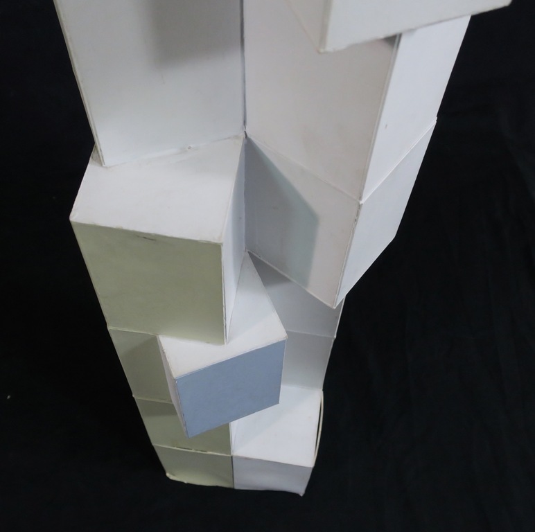 Berend Hendriks: Kartonnen sculptuur, Zonder titel kopen? Bied vanaf 150!