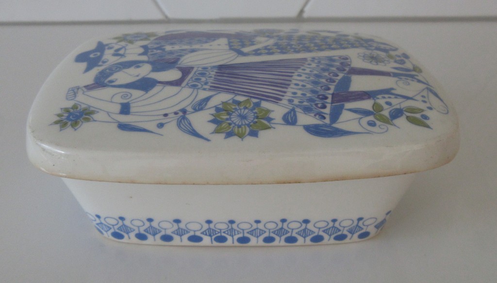 Ongespecificeerd - Figgjo Flint Turi Design - Botervloot met deksel decor Lotte kopen? Bied vanaf 1!