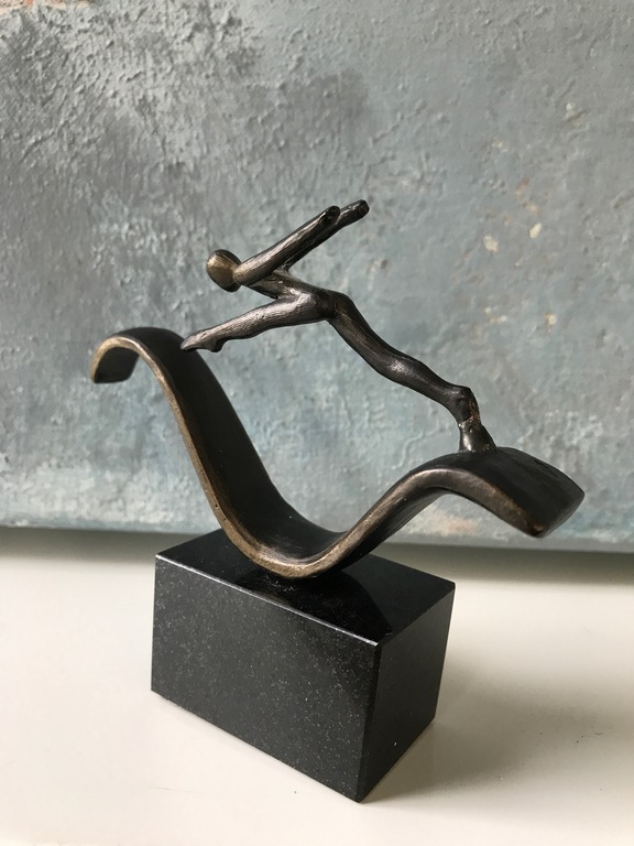 Corry Ammerlaan - Gesigneerd verbronst beeld op marmeren sokkel kopen? Bied vanaf 1!