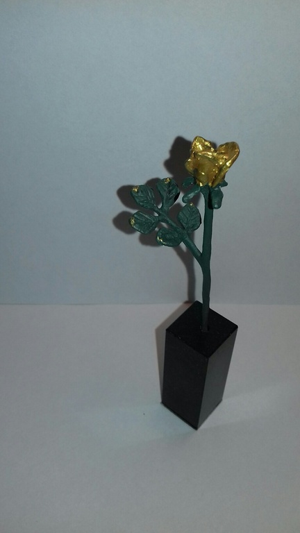 Uniek verbronsde sculptuur      * DE GOUDEN ROOS *     kopen? Bied vanaf 15!