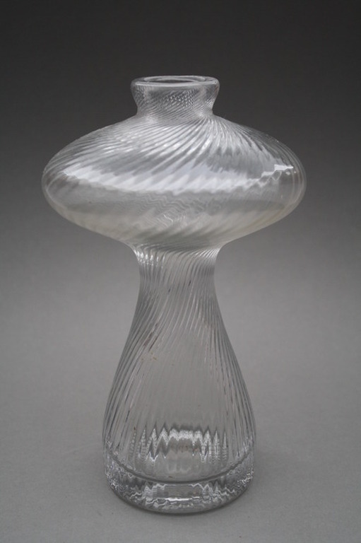 Jan Gabrhel. UFO-vaas. WORLD-EXPO  Montreal. 1967. Chlum u Trebone. kopen? Bied vanaf 119!