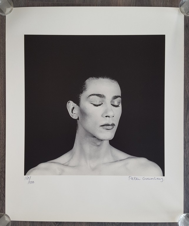 Peter Gramberg: gesigneerde fotoprint, Richenel verkocht voor € 80!