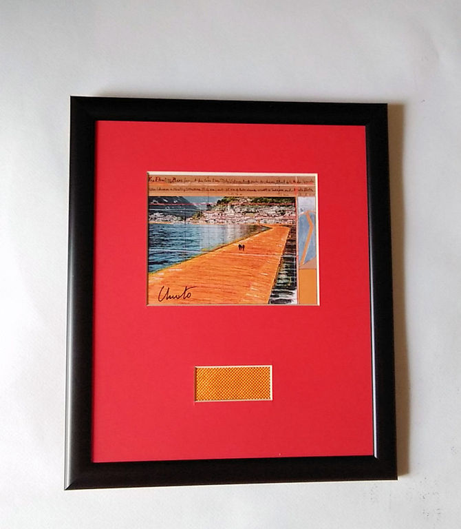Christo- The Floating Piers 2016. handgesigneerd plus stuk stof verkocht voor € 90!