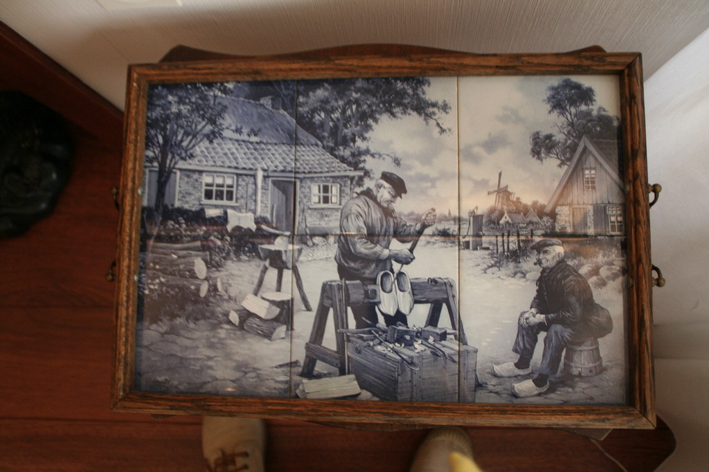 Houten dienblad met delftsblauwe tegels, J.S. van Hunnik, titel  kopen? Bied vanaf 1!
