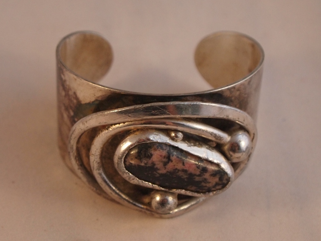 Erik Dennung voor Buch en Deichmann - modernistische verzilverde armband met Rho kopen? Bied vanaf 30!