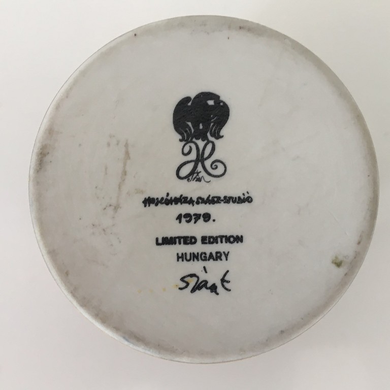 Endre Szász (1926-2003) voor Hollohaza - Porseleinen dekseldoosje  kopen? Bied vanaf 24!