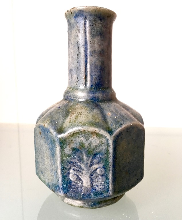 St. Joris Beesel - achtzijdig Juliana regina flesvaasje 1948 kopen? Bied vanaf 1!