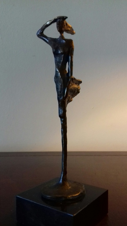  Bronzen beeldje van Corry van Ammerlaan    -      "Kijk in de toekomst" kopen? Bied vanaf 20!