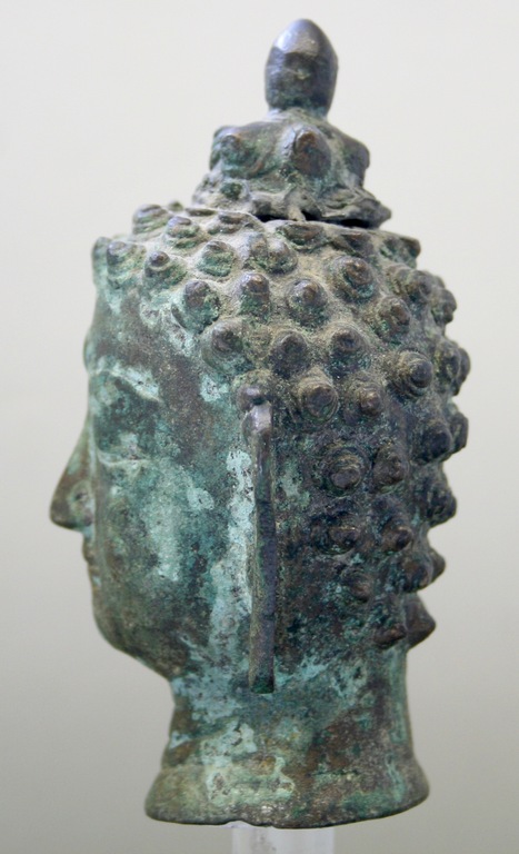 Drie bronzen beeldjes kopen? Bied vanaf 40!