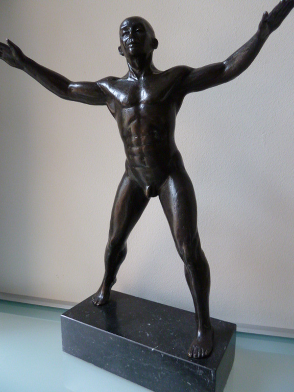 Dansend mannelijk naakt (Brons) verkocht voor € 225!