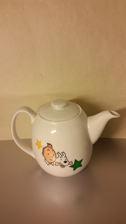 kuifje,tintin porseleine theepot jaren 60/70  kopen? Bied vanaf 40!